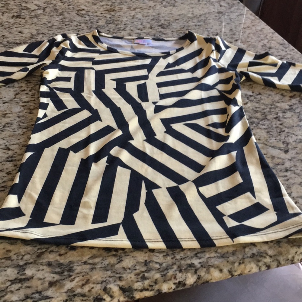 NWOT Lularoe Gigi